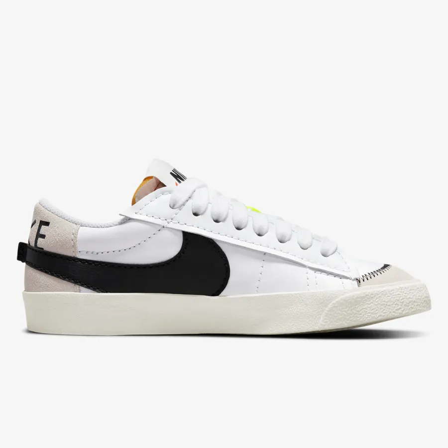 NIKE Blazer Low ‘77 Jumbo 