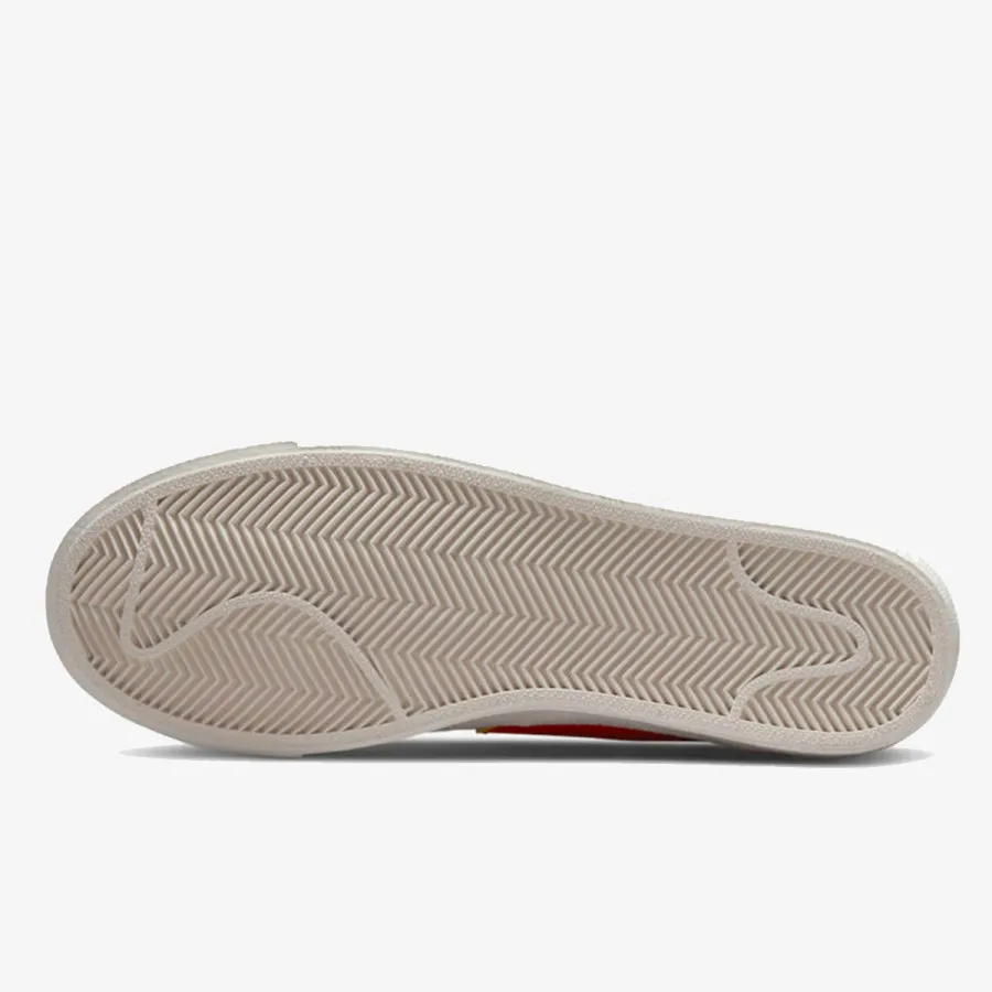 NIKE Blazer Low ‘77 Jumbo 