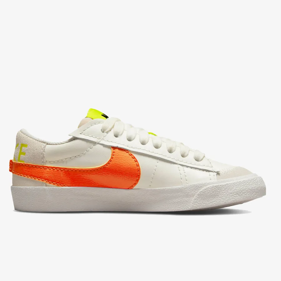 NIKE Blazer Low ‘77 Jumbo 