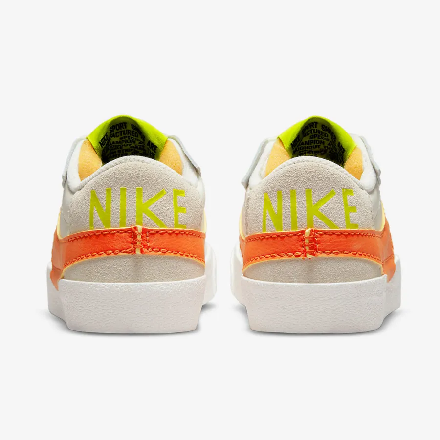 NIKE Blazer Low ‘77 Jumbo 