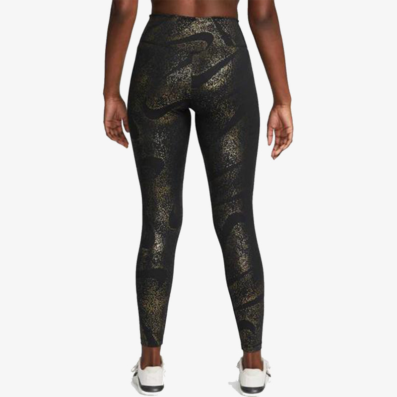 NIKE Pro 