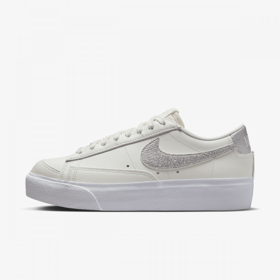 NIKE Blazer Low Platform 