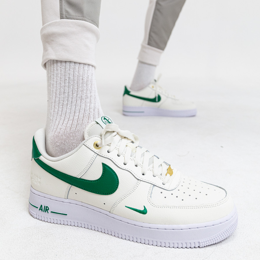 NIKE AIR FORCE 1 '07 LV8 40TH 