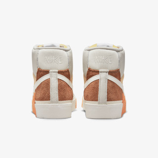 NIKE BLAZER MID '77 PRO CLUB 