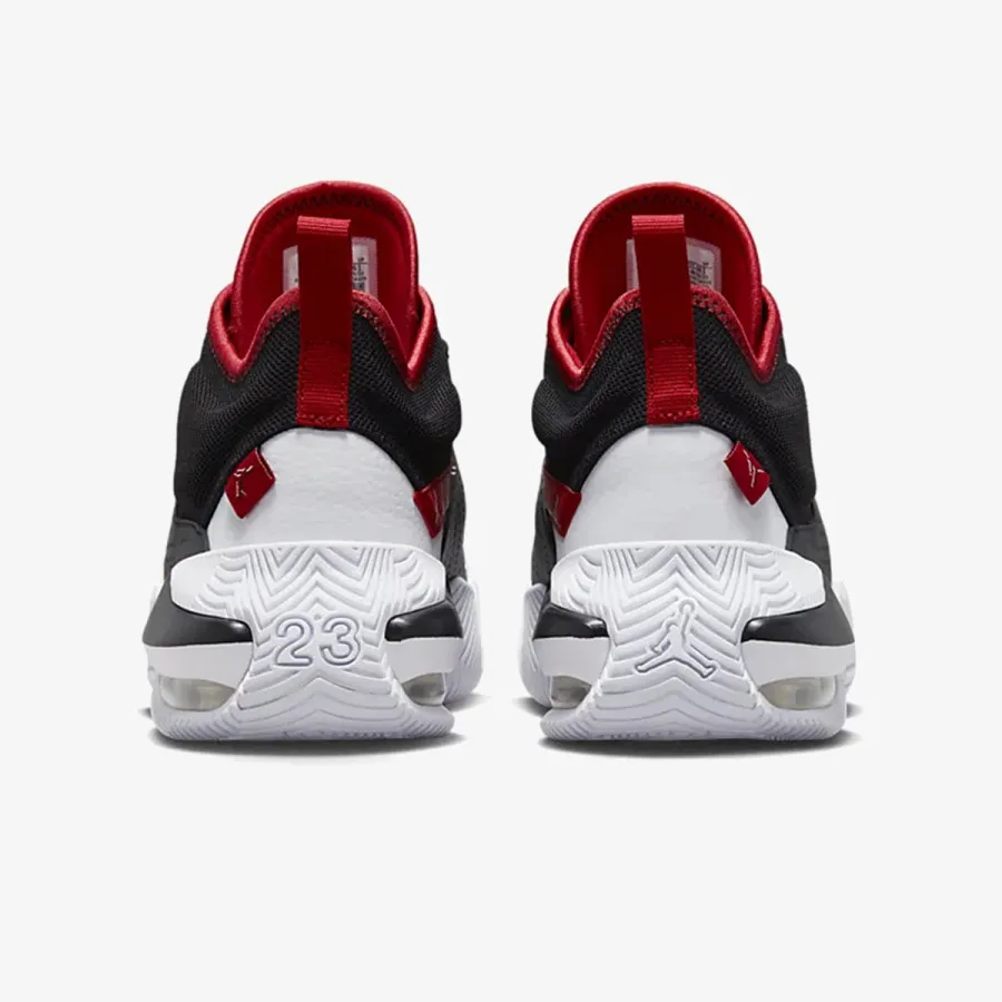 NIKE JORDAN STAY LOYAL 2 