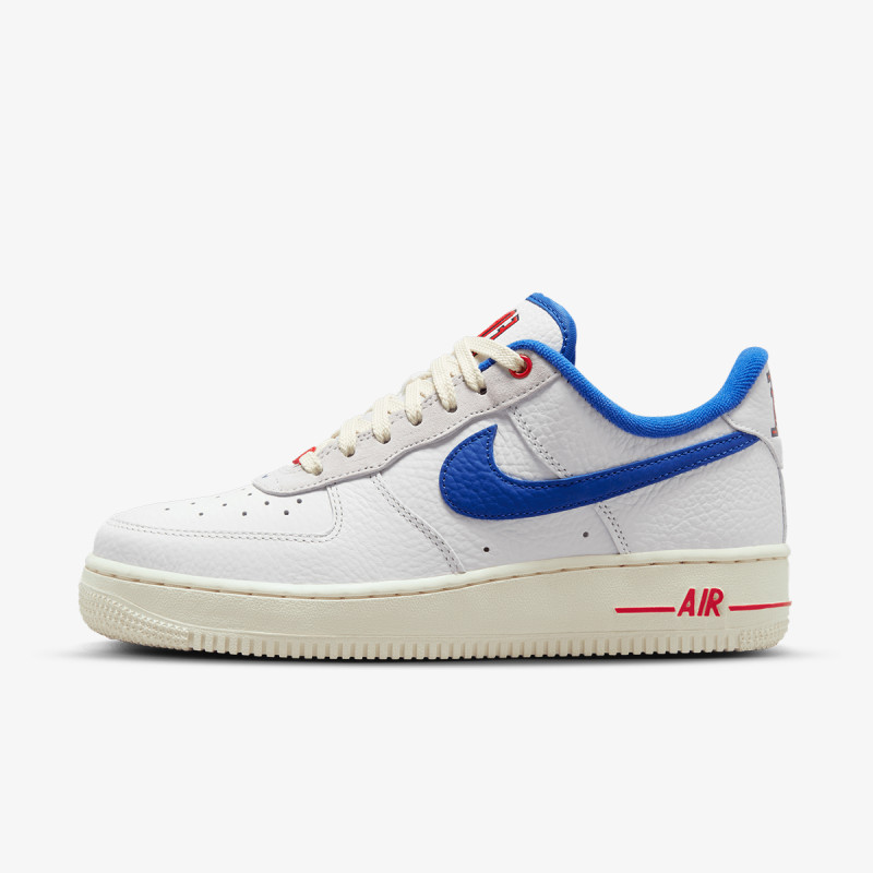 NIKE WMNS AIR FORCE 1 '07 LX 