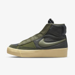 NIKE Blazer Mid Victory 