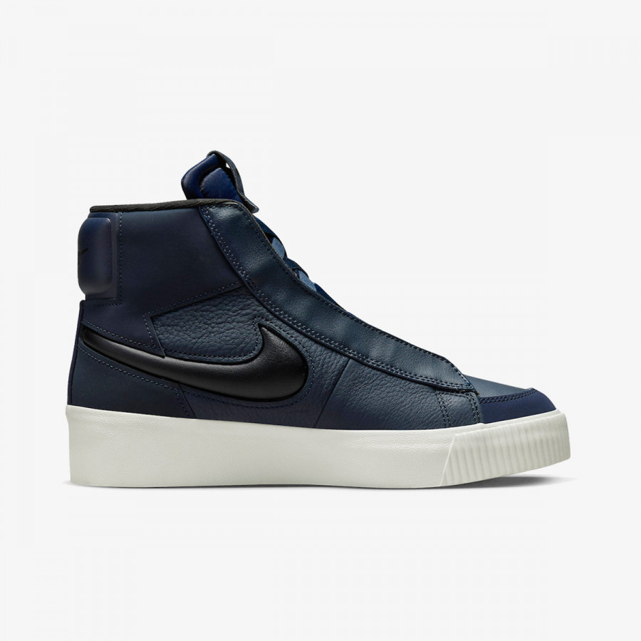 NIKE Blazer Mid Victory 