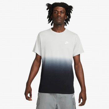 NIKE Sportswear Essentials+ 