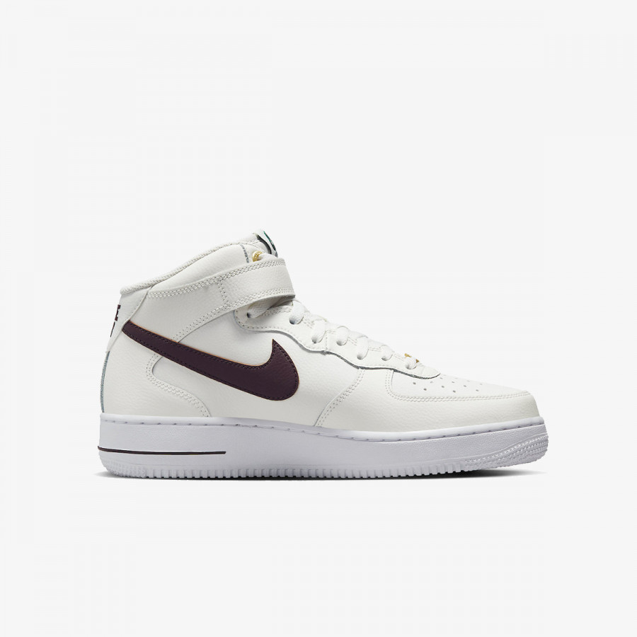 NIKE Air Force 1 '07 LV8 