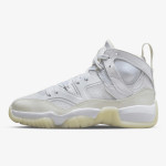 NIKE Jumpman Two Trey 