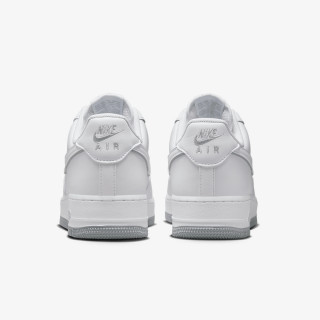 NIKE AIR FORCE 1 '07 