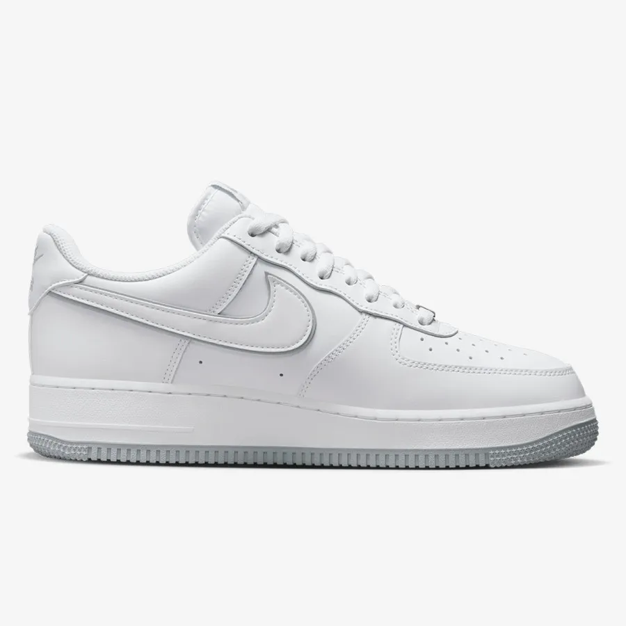 NIKE AIR FORCE 1 '07 