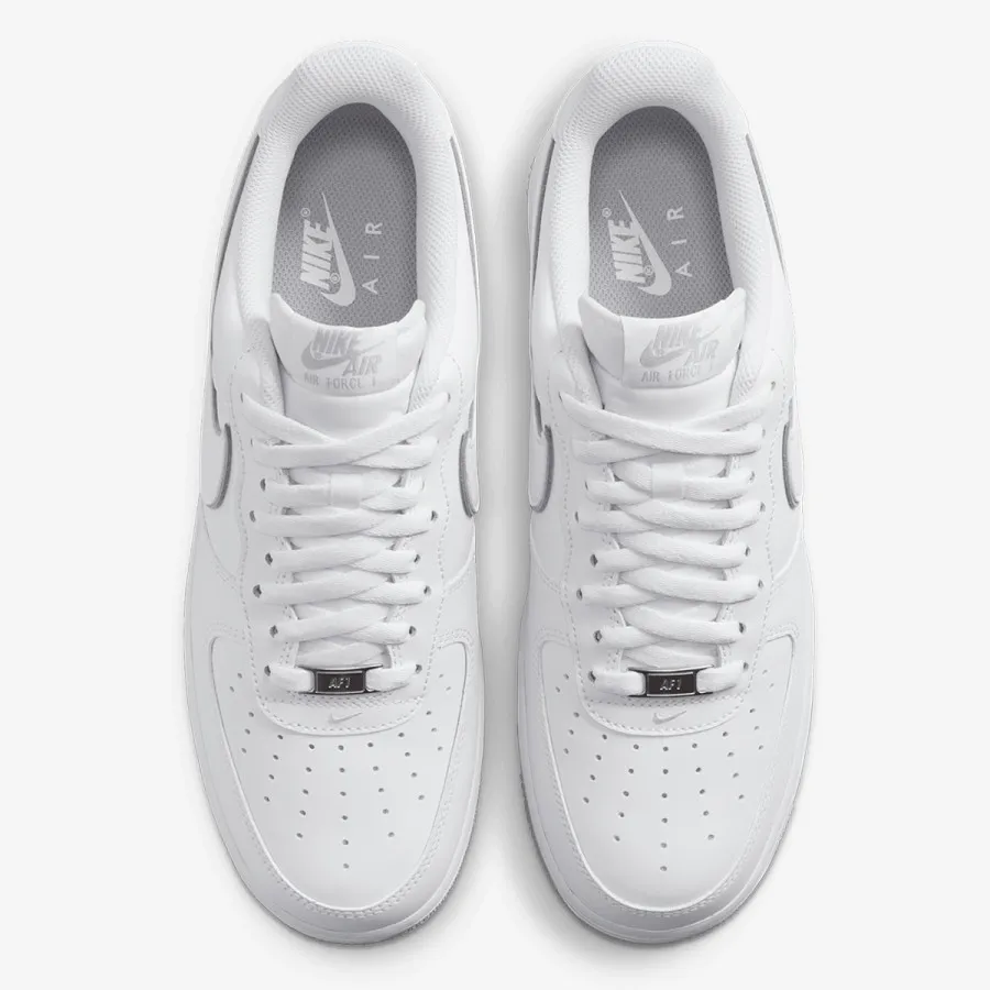 NIKE AIR FORCE 1 '07 