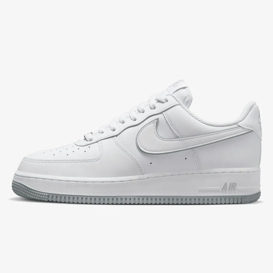 NIKE AIR FORCE 1 '07 