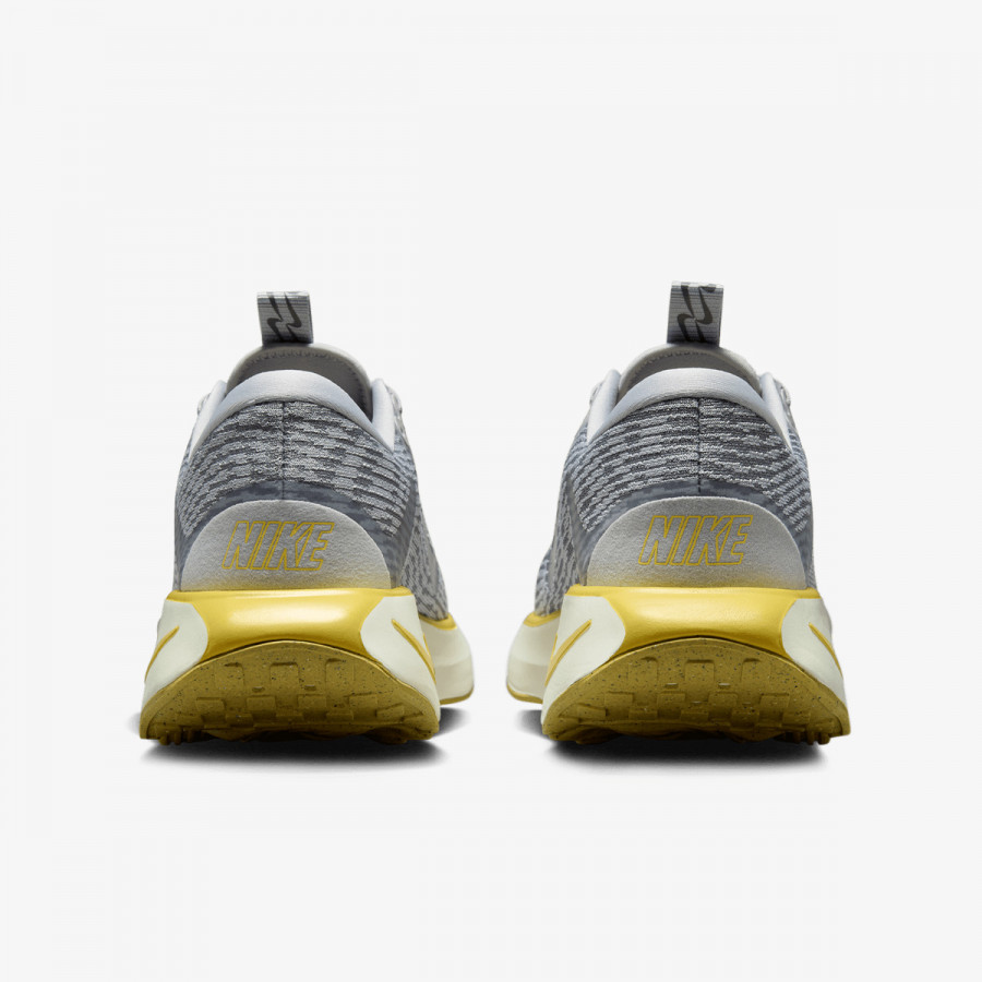 NIKE Motiva 