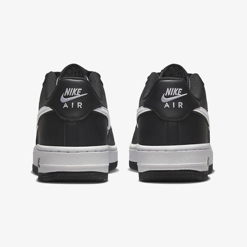 NIKE Air Force 1 LV8 2 