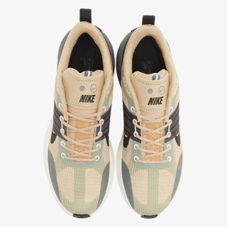 NIKE Lunar Roam 