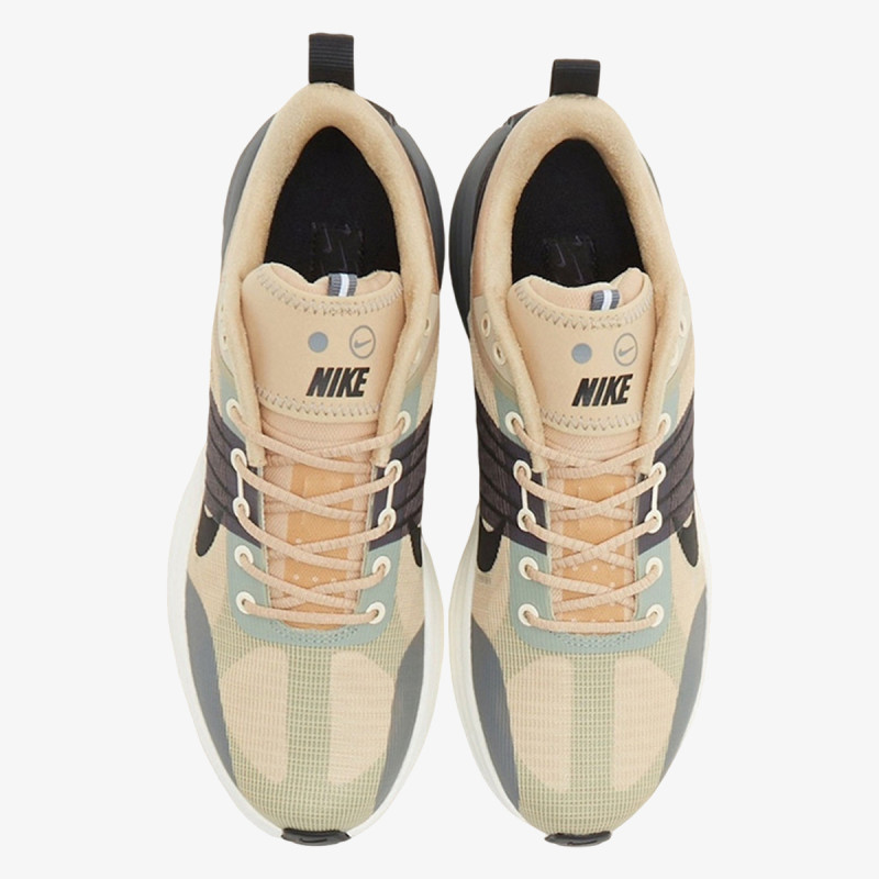 NIKE Lunar Roam 