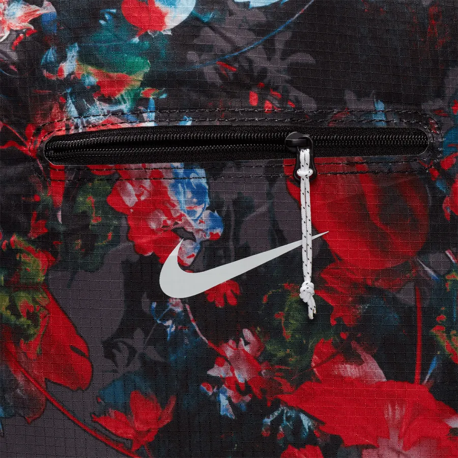 NIKE Printed Stash 
