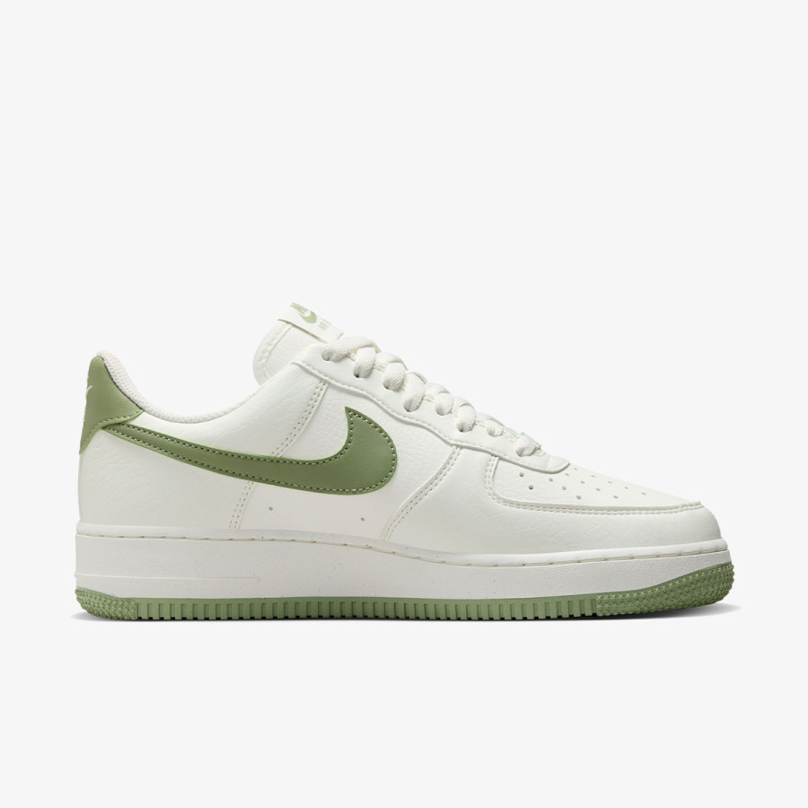 NIKE Air Force 1 '07 SE 