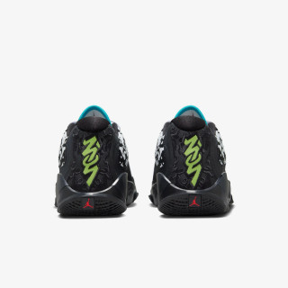 NIKE Zion 3 