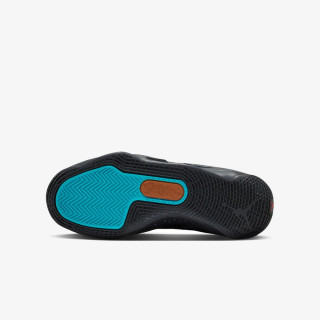 NIKE Zion 3 