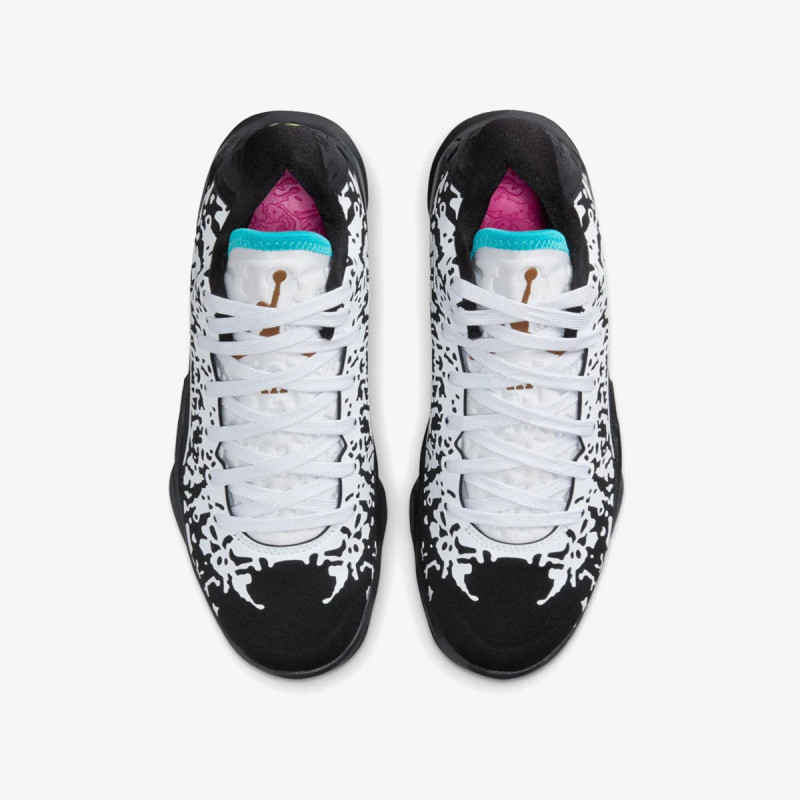 NIKE Zion 3 