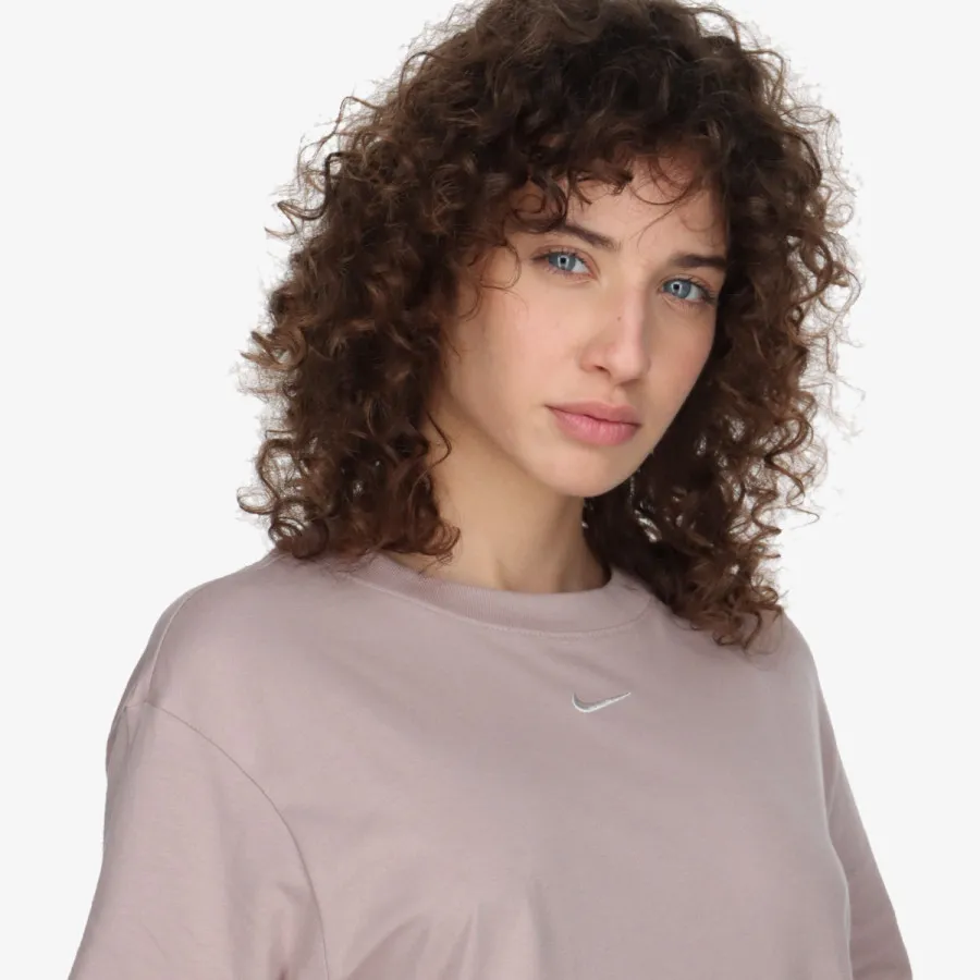 NIKE Sportswear Essential 