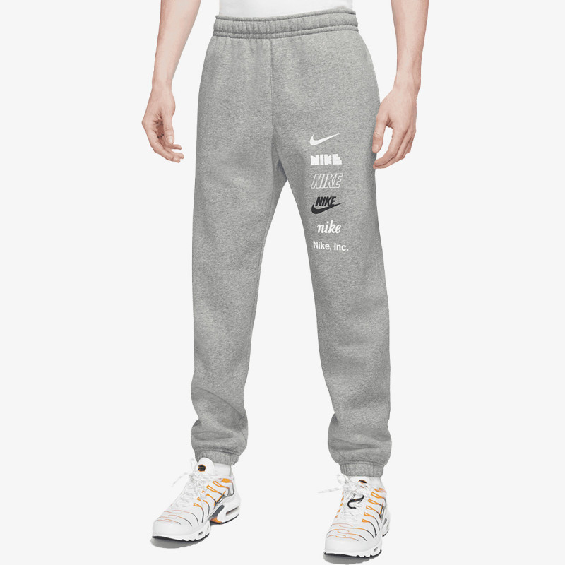 NIKE Club Fleece+ 