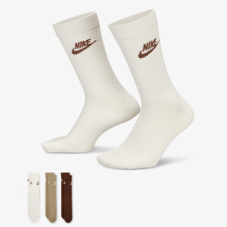 NIKE Everyday Essential 