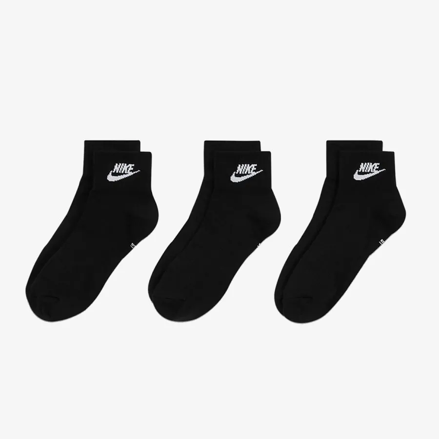 NIKE Everyday Essential 