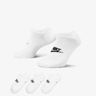 NIKE Everyday Essential 