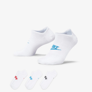NIKE Everyday Essential 