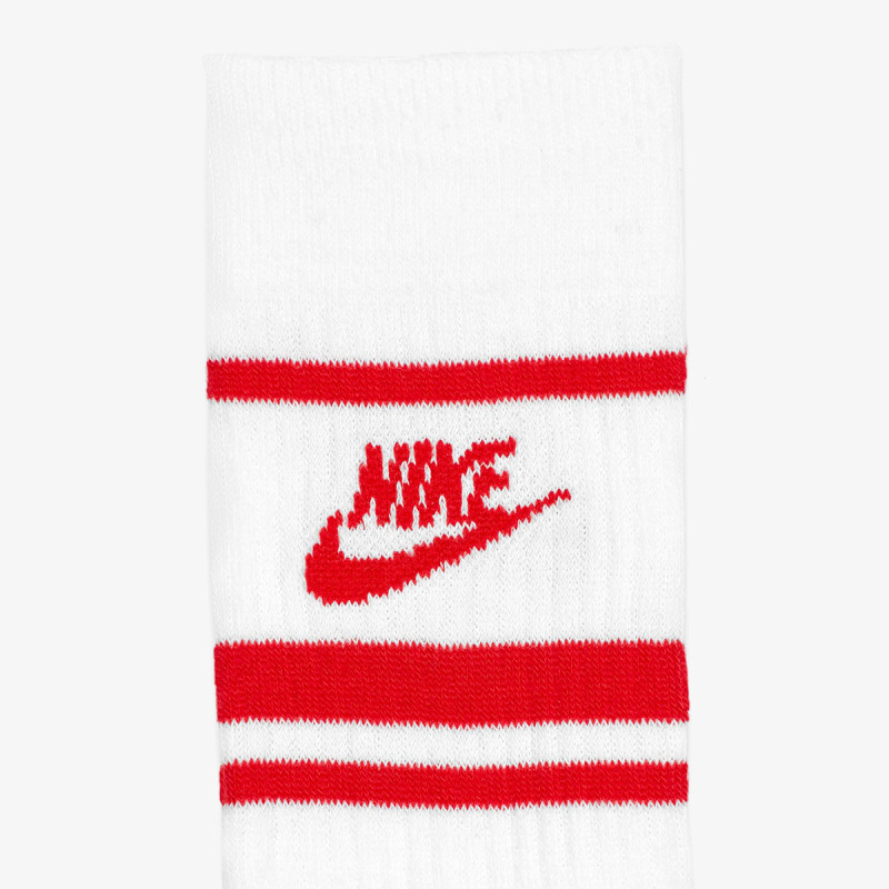 NIKE Sportswear Everyday Essential 