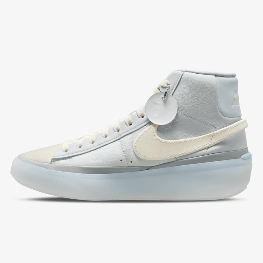 NIKE BLAZER REVENANT 