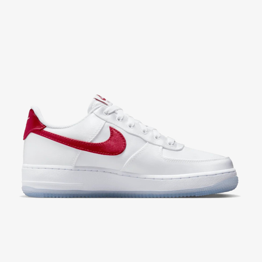 NIKE Air Force 1 '07 