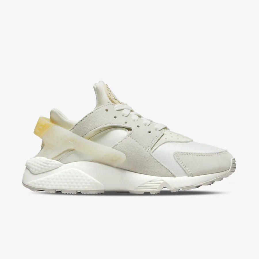 NIKE Air Huarache 