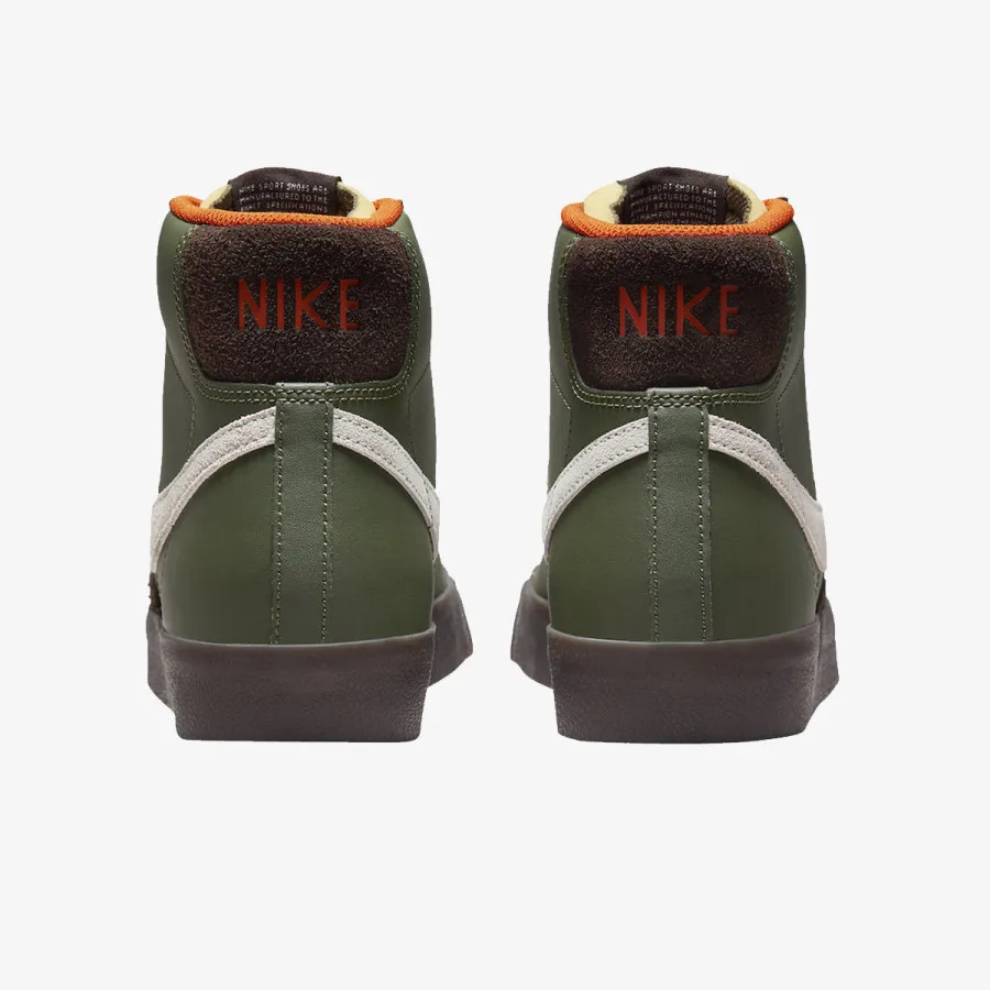 NIKE Blazer Mid ’77 Vintage 