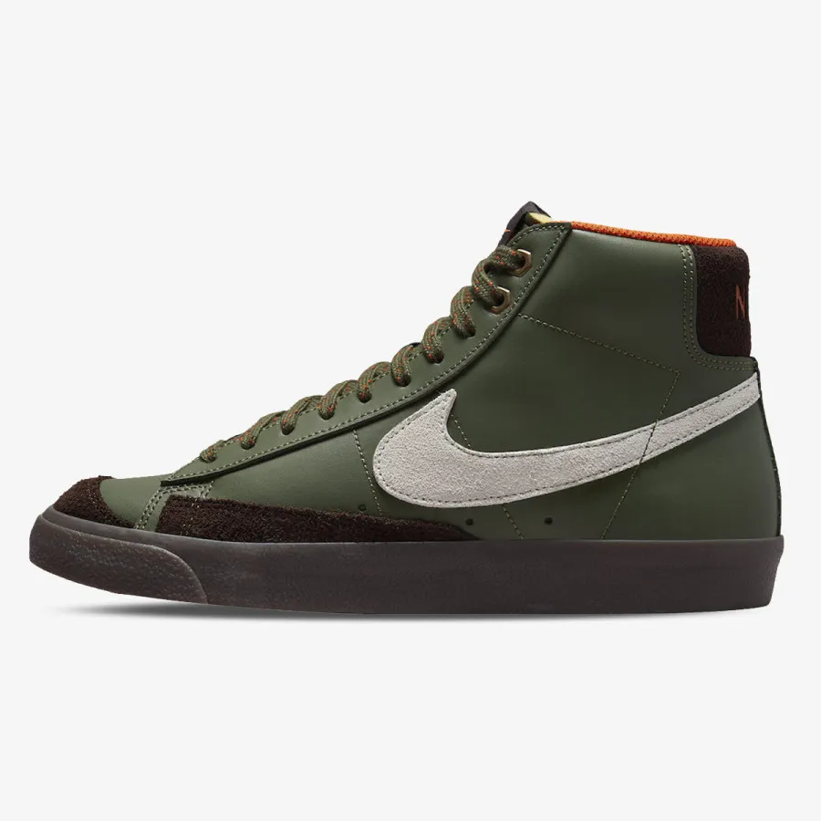 NIKE Blazer Mid ’77 Vintage 