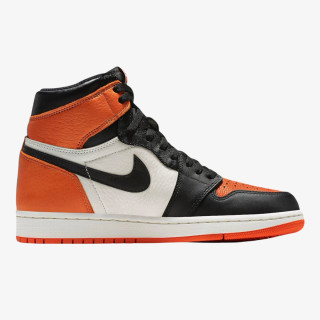 NIKE Air Jordan 1 Retro