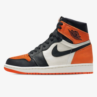 NIKE Air Jordan 1 Retro