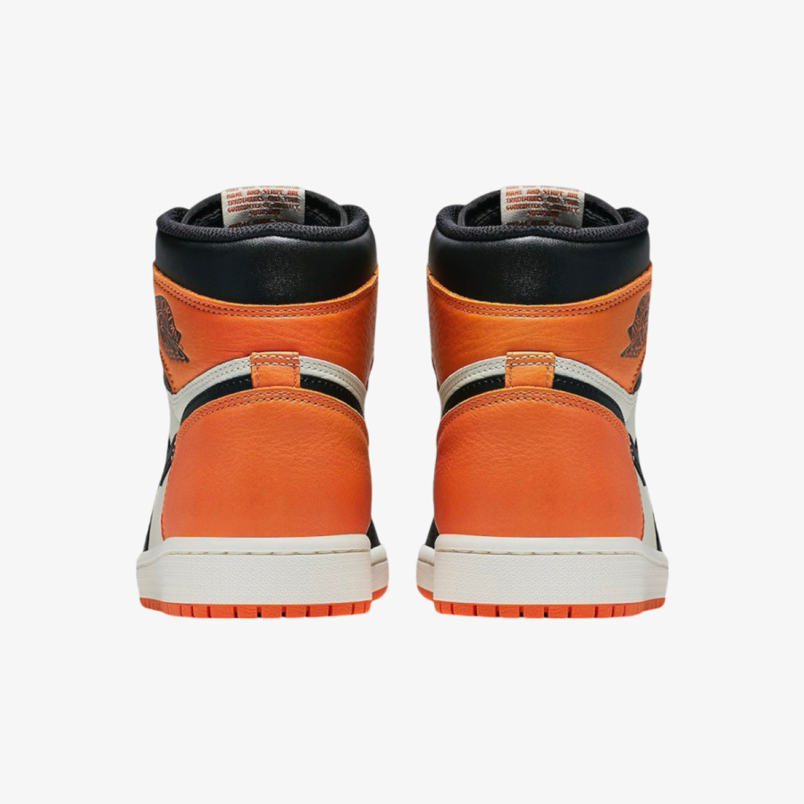 NIKE Air Jordan 1 Retro