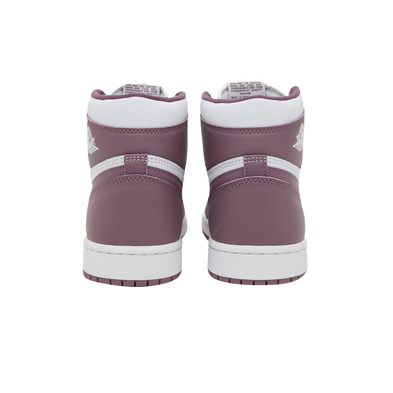 NIKE AIR JORDAN 1 RETRO HI OG RMSTD 