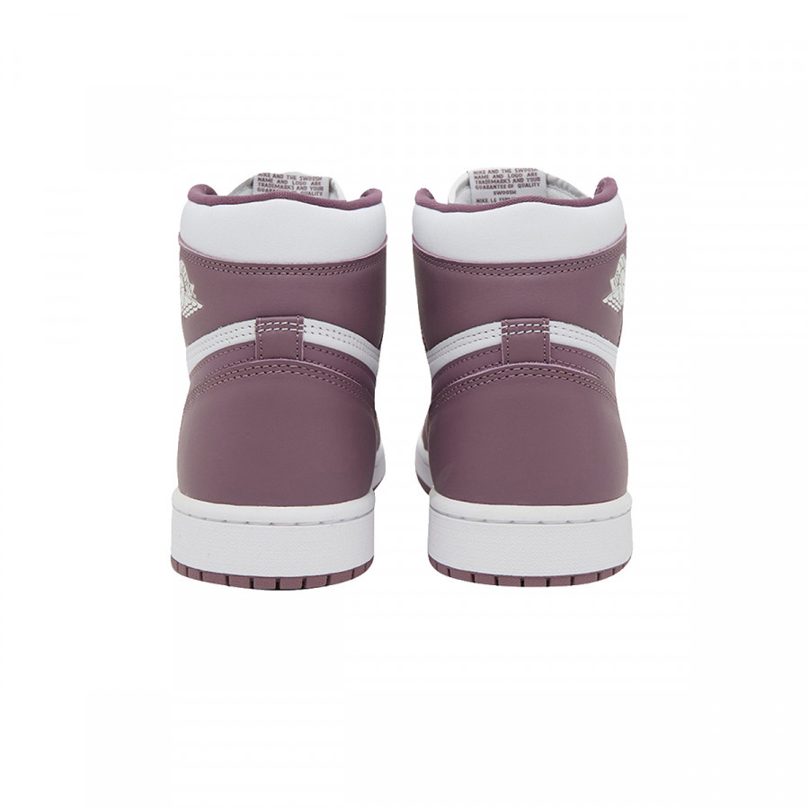 NIKE AIR JORDAN 1 RETRO HI OG RMSTD 