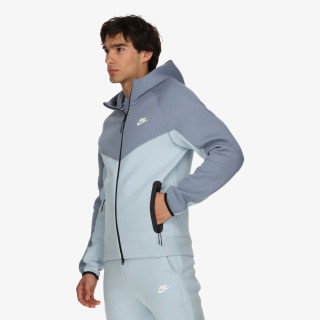 NIKE Tech Fleece 