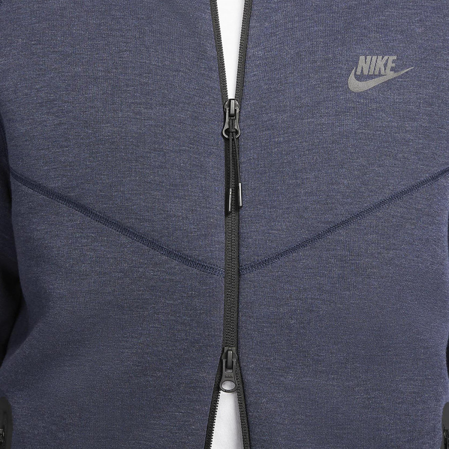 NIKE Tech Fleece 