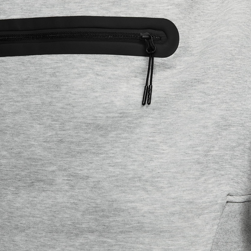 NIKE Tech Fleece 