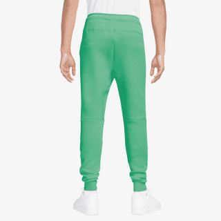 NIKE Tech Fleece 