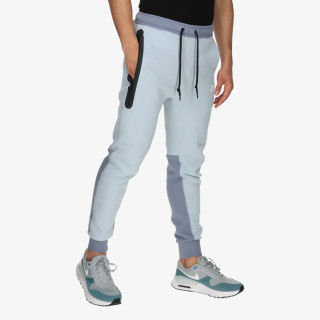 NIKE Tech Fleece 